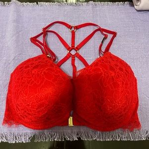 BRAND NEW VS Push up bra!